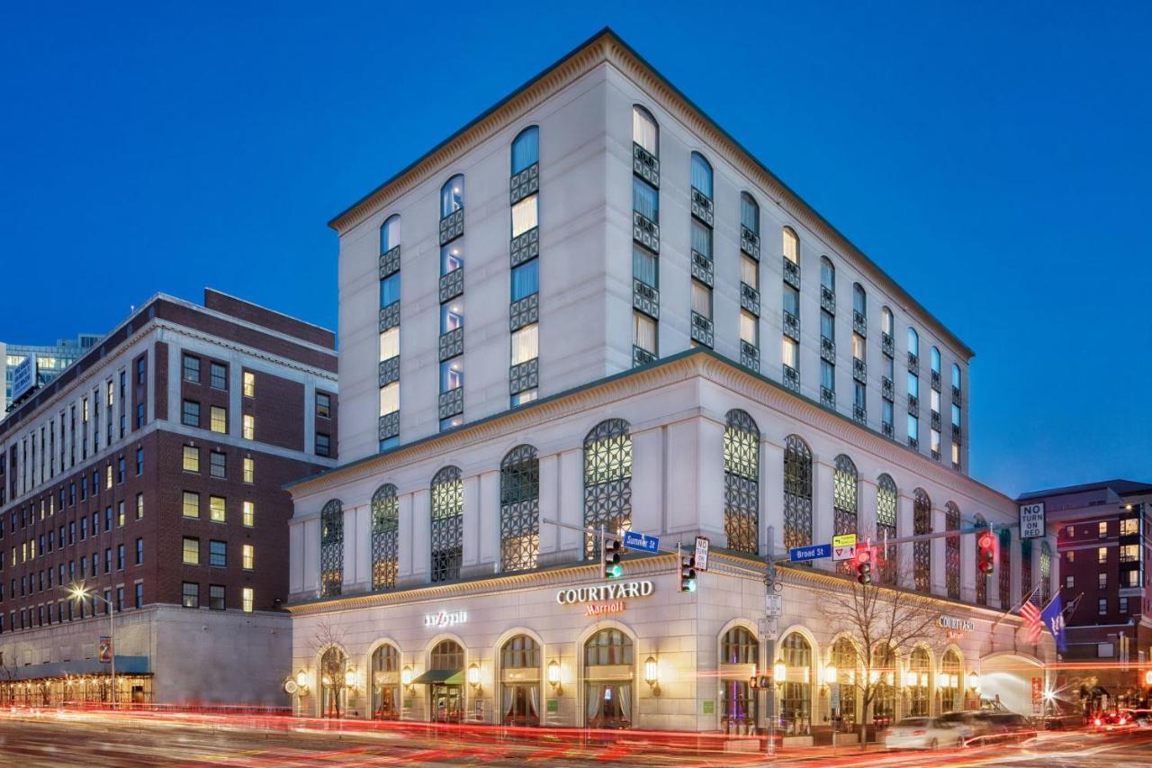 Courtyard By Marriott Stamford Downtown Hotell Eksteriør bilde