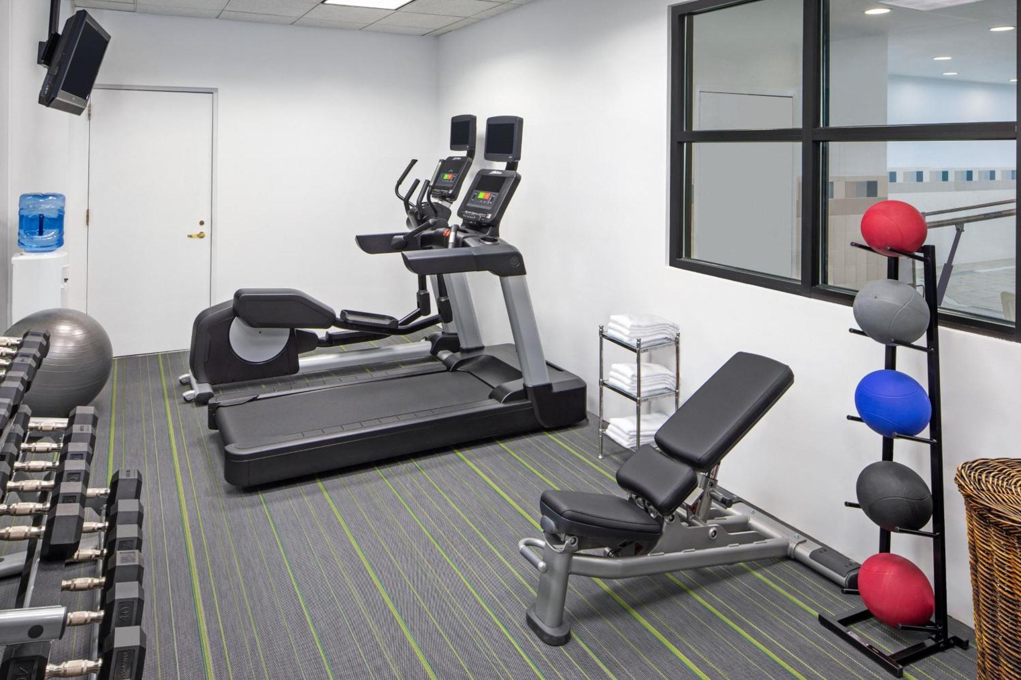 Courtyard By Marriott Stamford Downtown Hotell Eksteriør bilde