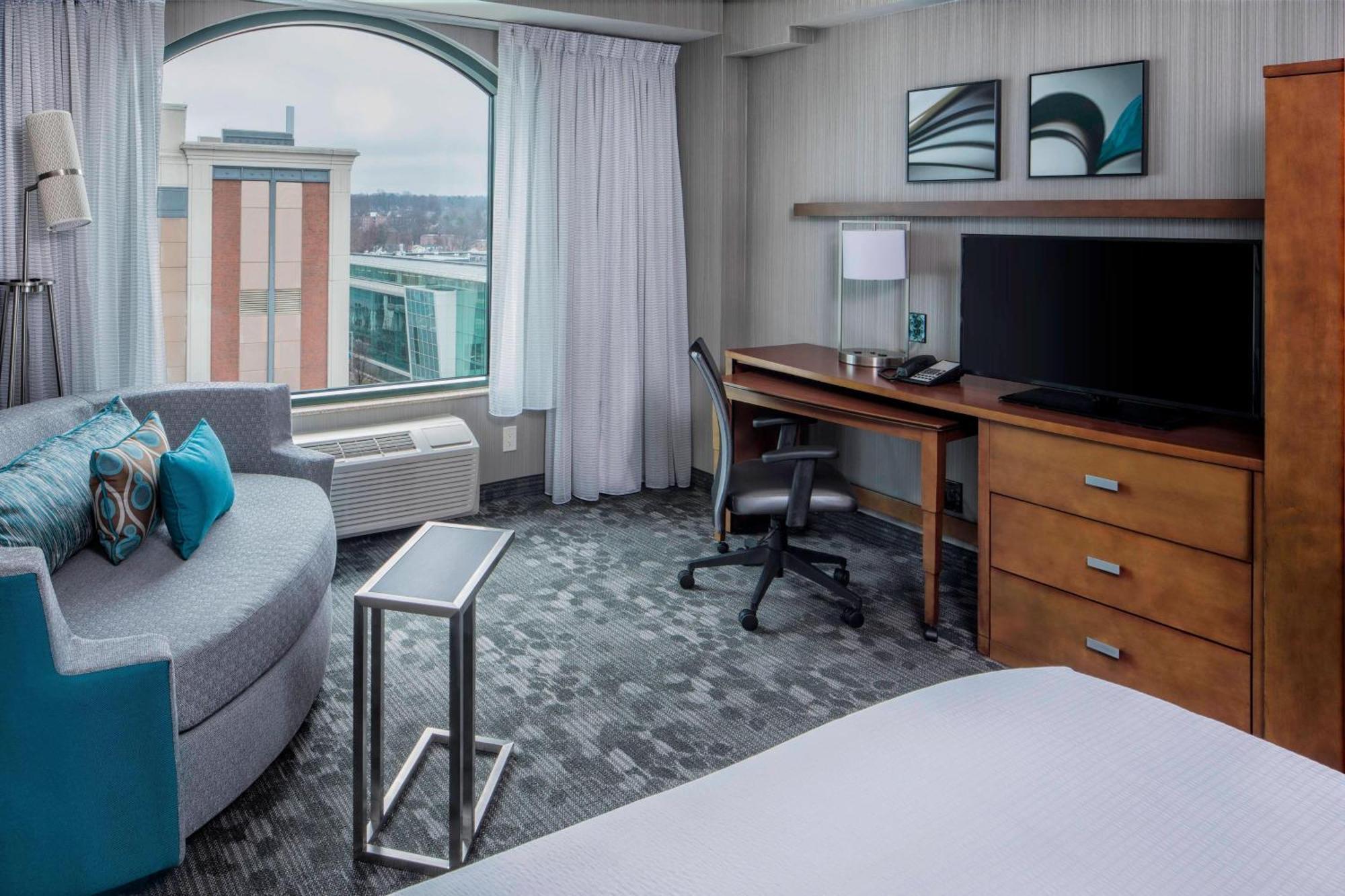 Courtyard By Marriott Stamford Downtown Hotell Eksteriør bilde